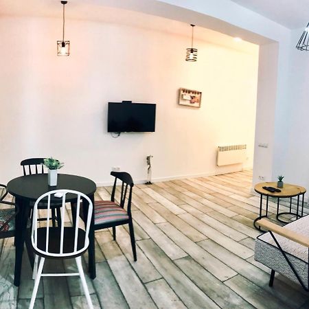 City Center Apartments By Happy Place Tbilisi Exterior foto